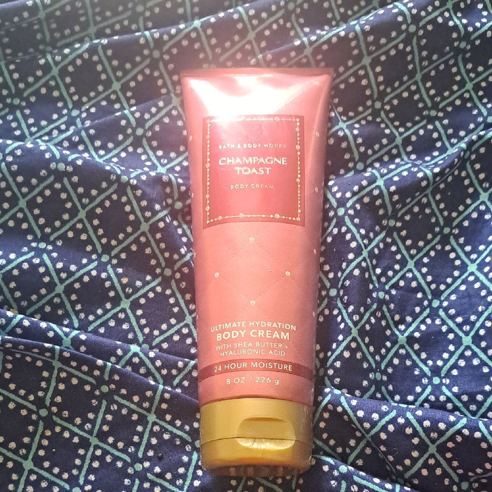 Bath & Body Works Champagne Toast Body Cream - Pink and Gold